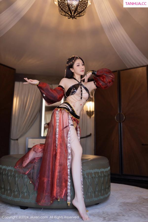 鱼子酱fish  [XiuRen]高清写真图 2024.06.28 No.8778 鱼子酱Fish 舞娘装扮第26张图片